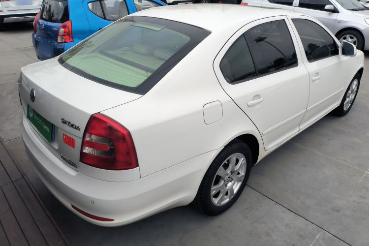 Used Skoda Octavia 2015 Classic Model 1.6L Manual Yijie Edition