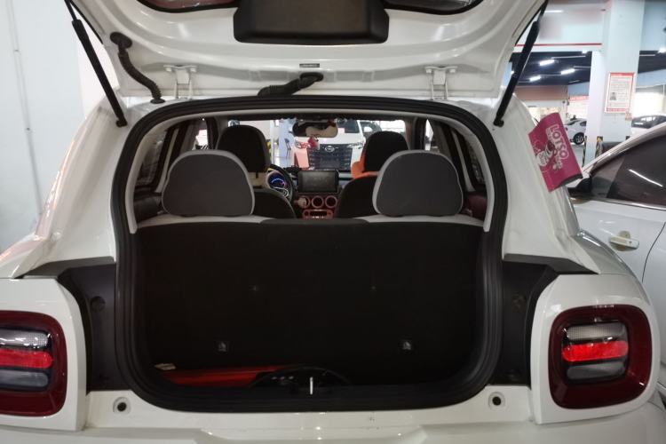 Used ORA Black Cat 2021 301 km Basic Version
