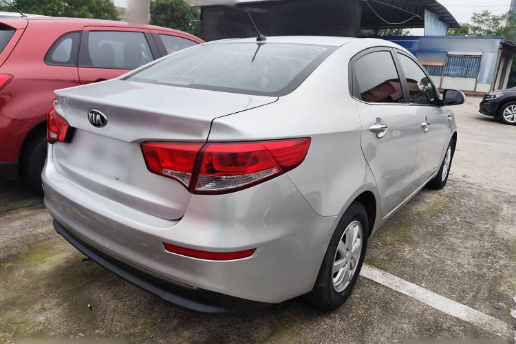 Used Kia K2 2015 Sedan 1.4L MT GLS
