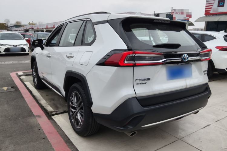 Used Toyota Wildlander 2023 Dual-Motor 2.5L E-CVT Four-Wheel Drive Prestige Edition
