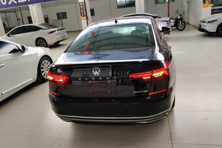 Used Volkswagen Passat 2019 280TSI Elite Edition China VI Standard
