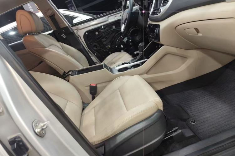 Used Hyundai Tucson 2015 1.6T Dual-Clutch Two-Wheel-Drive Smart Model