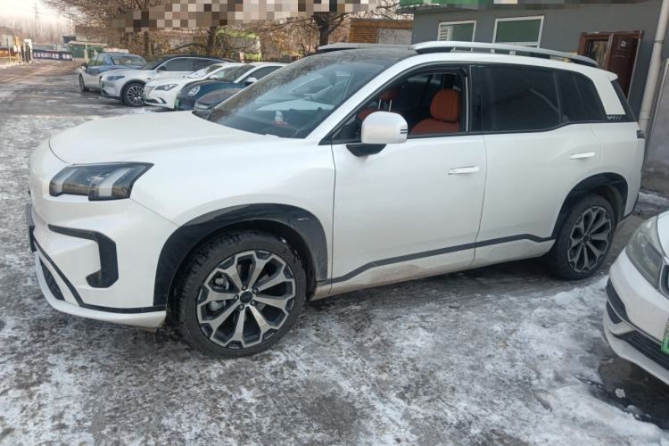 Used AION V 2024 Aion Tyrannosaurus 650 Smart Luxury Edition
