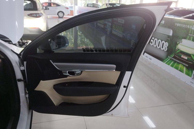 Used Volvo S90 2019 T4 Zhiyi Edition
