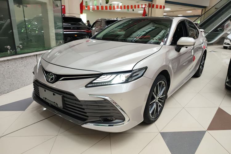 Used Toyota Camry 2021 2.5G Luxury Edition
