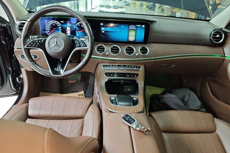 Used Mercedes-Benz E-Class 2021 E 260 L
