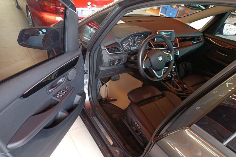 Used BMW 2 Series Gran Tourer 2015 218i Sports Design Package
