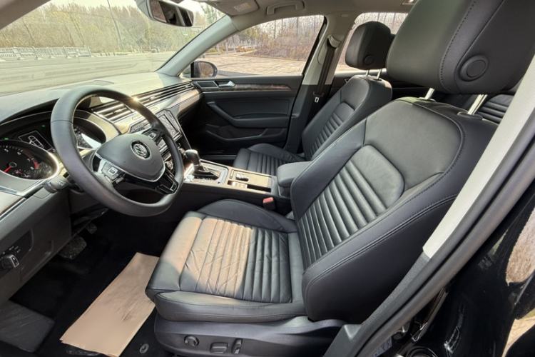 Used Volkswagen Magotan 2019 330TSI DSG Luxury Version China VI Standard
