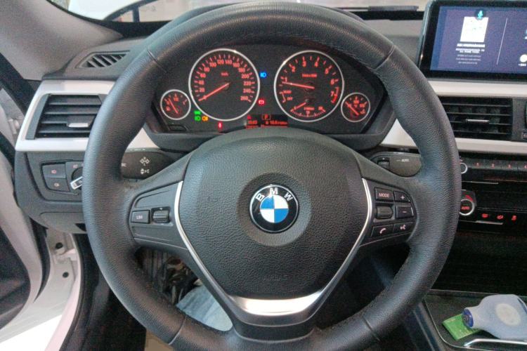 Used BMW 3 Series GT 2017 320i Sport Edition
