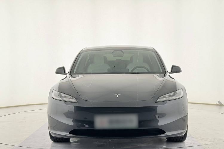 Used Tesla Model 3 2023 Long-Range All-Wheel-Drive Version
