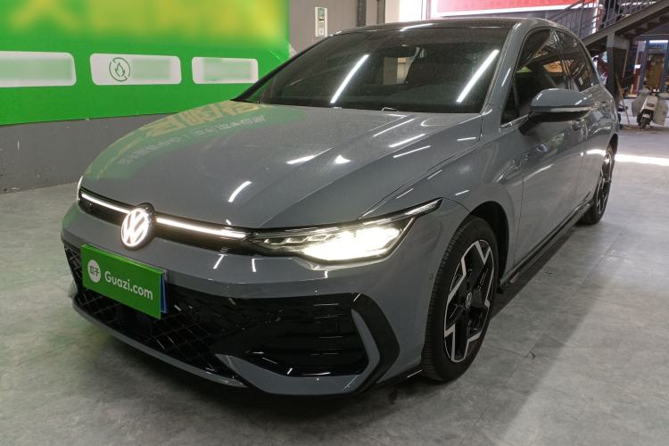 Used Volkswagen Golf 2025 300TSI R-Line
