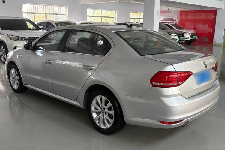 Used Volkswagen Lavida 2015 1.6L Automatic Comfort Edition