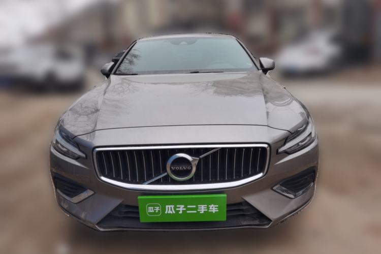 Used Volvo S60 2022 B4 Zhiyi Luxury Edition