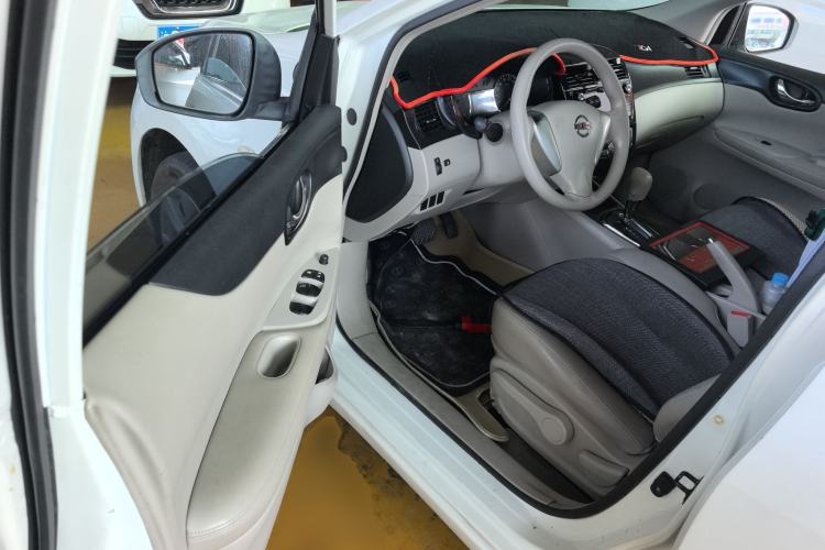 Used Nissan Tiida 2011 1.6L CVT Smart Version
