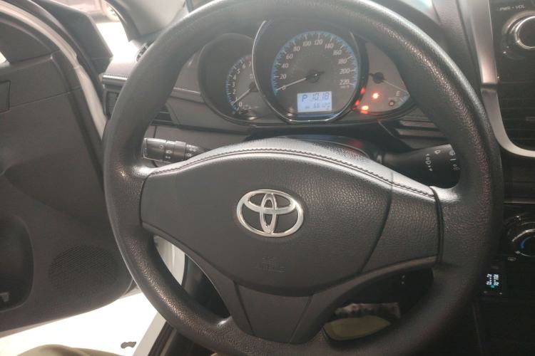 Used Toyota YARiS L 2019 1.5E CVT Dynamic Edition China VI compliant
