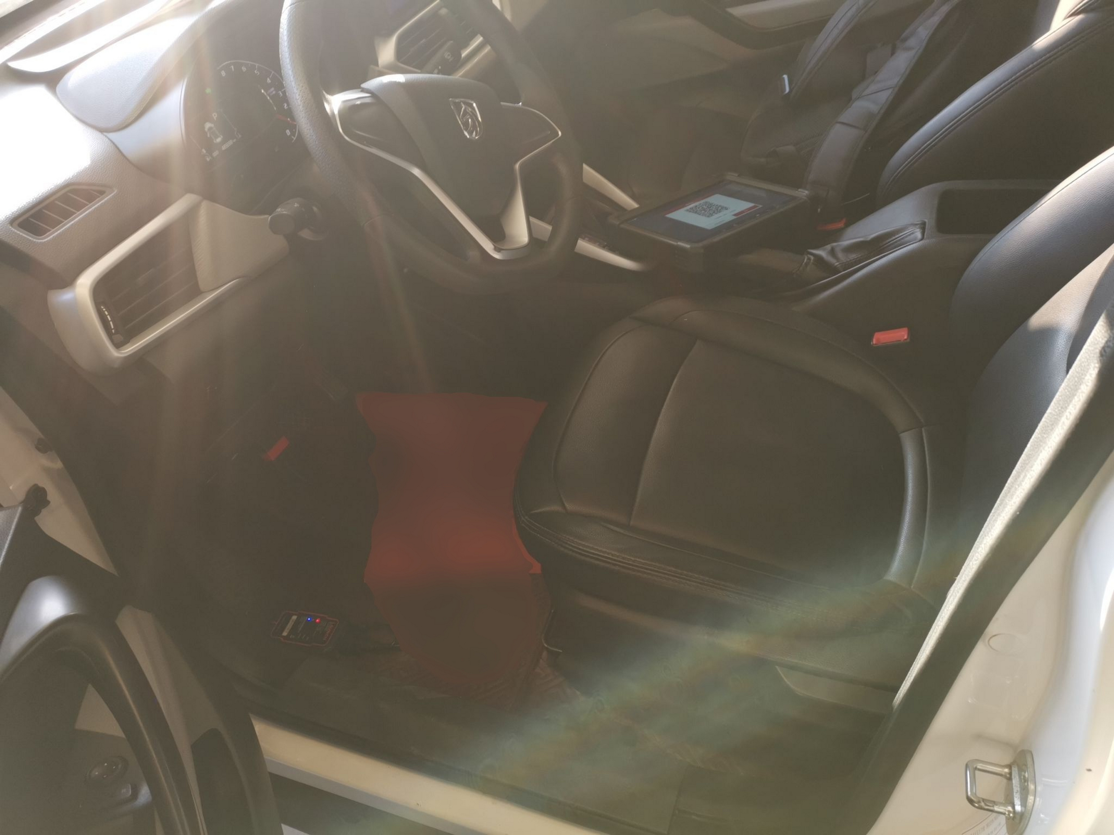 Переднее сиденье в автомобиле