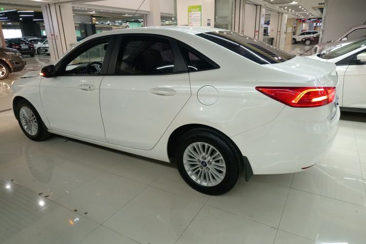 Used Ford Escort 2015 1.5L Automatic Comfort Model
