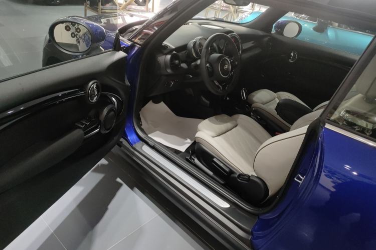 Used  MINI 2019 1.5T COOPER CABRIO Artist
