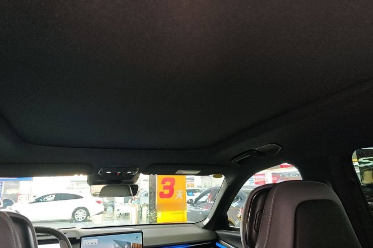 Used Lynk & Co 08 EM-P 2023 220km All-Wheel-Drive Performance Halo
