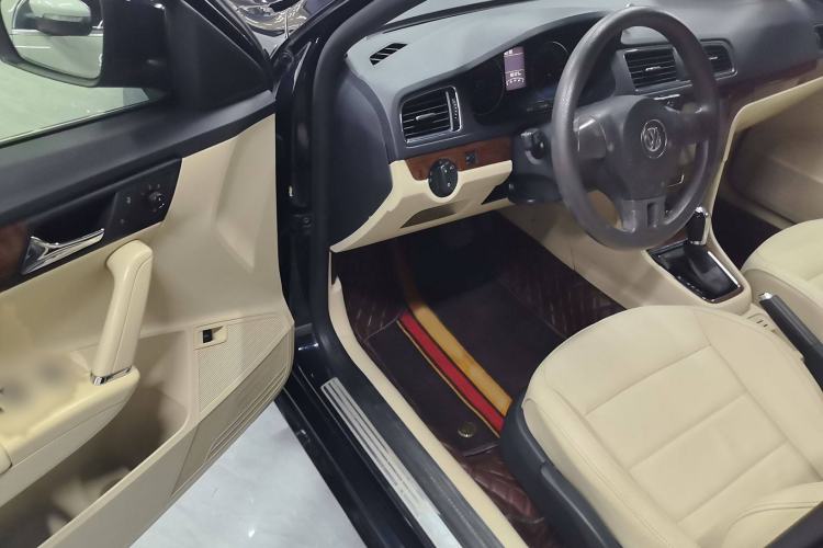 Used Volkswagen Lavida 2013 Restyled Classic 1.6L Automatic Comfort Edition
