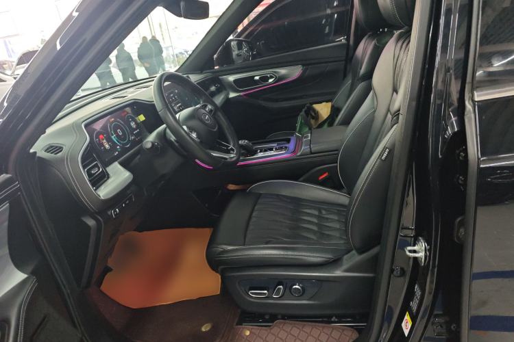 Used GAC Trumpchi GS8 2022 Linghang Series 2.0 TGDI Two-Wheel-Drive Luxury Smart Connectivity Version (7 Seats)