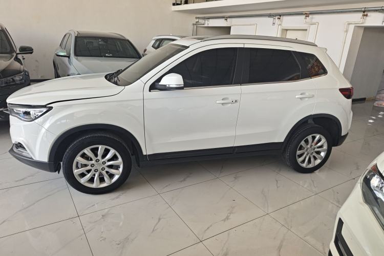 Used Bestune X40 2019 1.6L Manual Luxury Model China VI Standard