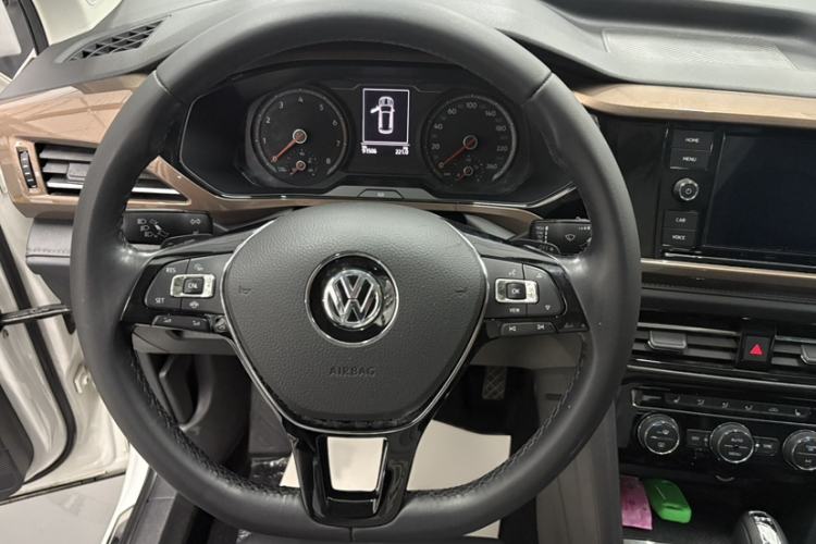 Used Volkswagen Tharu 2019 330TSI Four-Wheel Drive Luxury Edition China VI Standard
