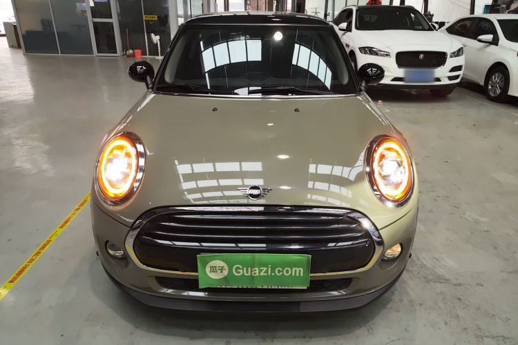 Used  MINI 2019 1.5T COOPER Classic Edition
