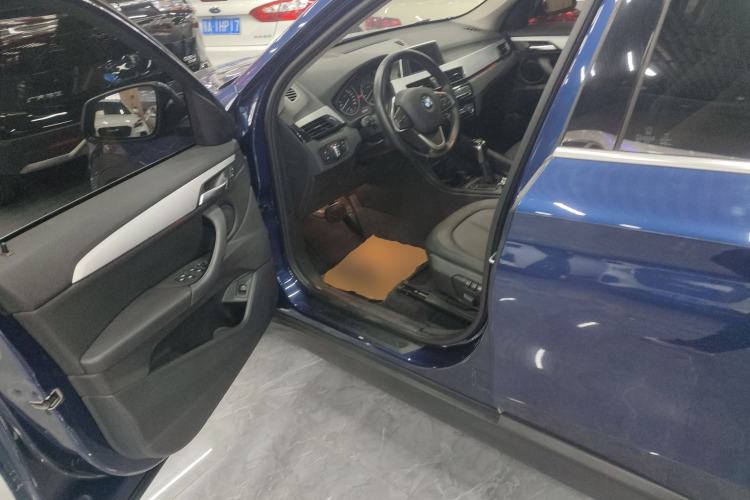 Used BMW X1 2018 sDrive20Li Leading Model
