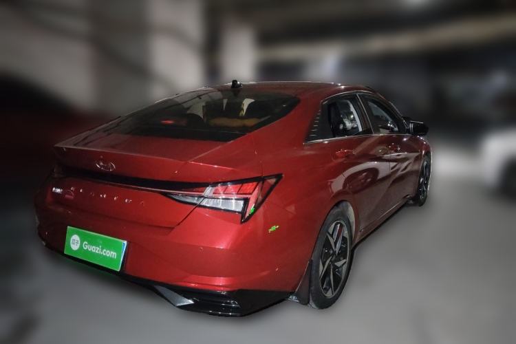 Used Hyundai Elantra 2021 1.5L CVT LUX Prestige Edition
