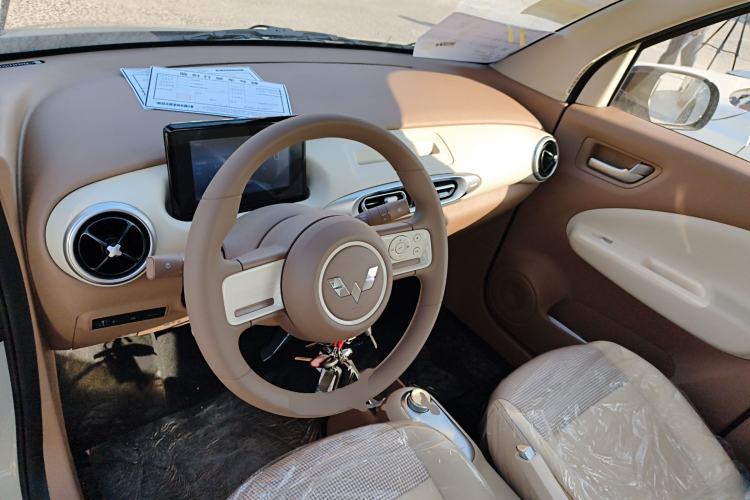 Used Wuling Hongguang MINIEV 2025 Four-Door Version Advanced Edition
