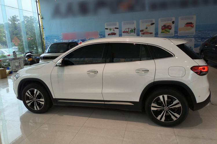 Used Mercedes-Benz GLA 2023 GLA 220
