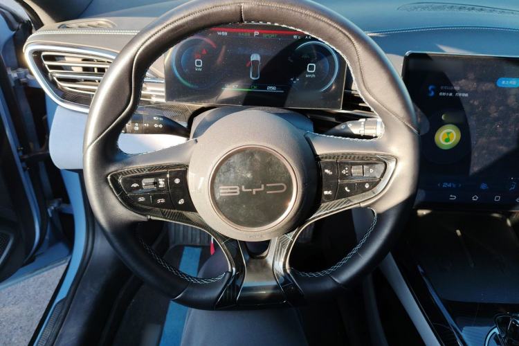 Used BYD Seal 2022 550 km Standard Range Rear-Wheel Drive Prestige Version
