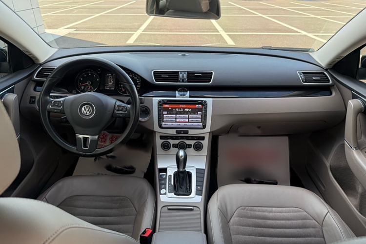 Used Volkswagen Magotan 2015 Facelift 1.8TSI Luxury Model
