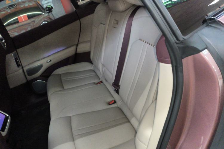 Used  YU7 2025 Ultra-Long Range High-Performance All-Wheel-Drive Max Edition