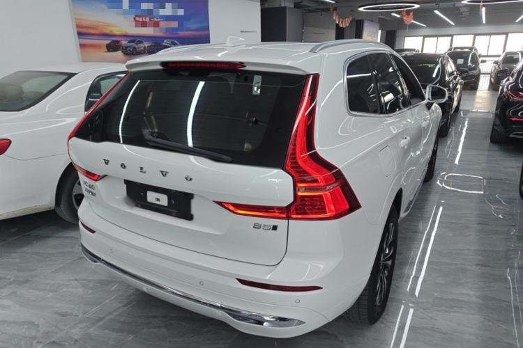Used Volvo XC60 2023 B5 4x4 Smart Luxury Edition