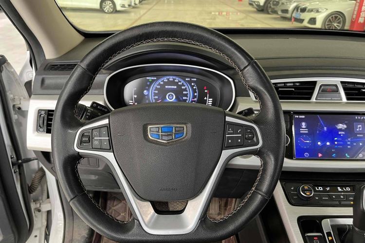 Used Geely Auto Emgrand X7 Sport 2018 1.8TD Automatic Two-Wheel Drive Smart Connect 4G Internet Edition
