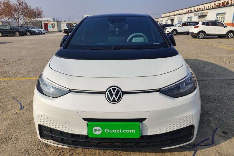 Used Volkswagen ID.3 2025 Smart Model Outstanding Oxygen Edition