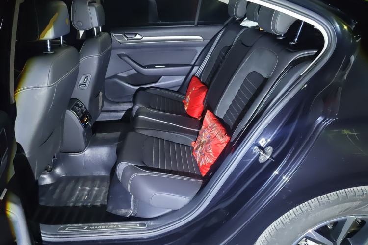 Used Volkswagen Magotan 2020 330TSI DSG Leading Model
