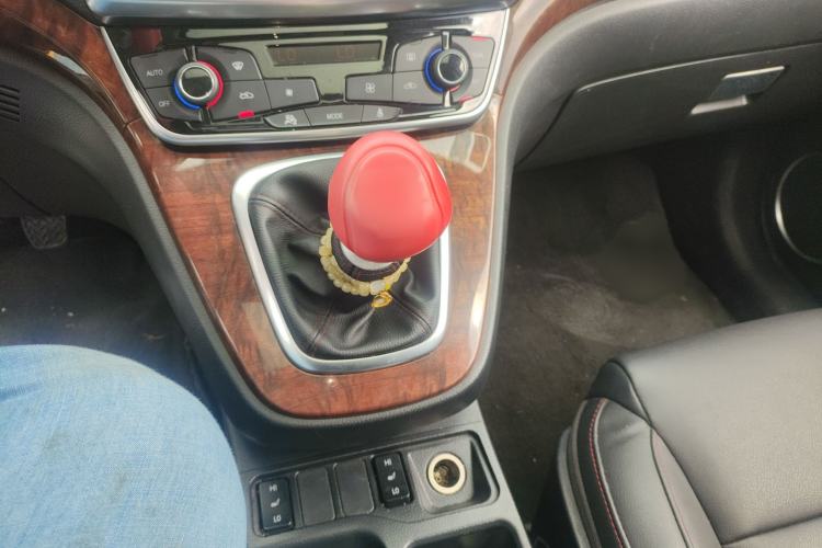 Used Haval H6 2015 Revised Version Sport Edition 1.5T Manual Transmission Two-Wheel Drive Elite Grade
