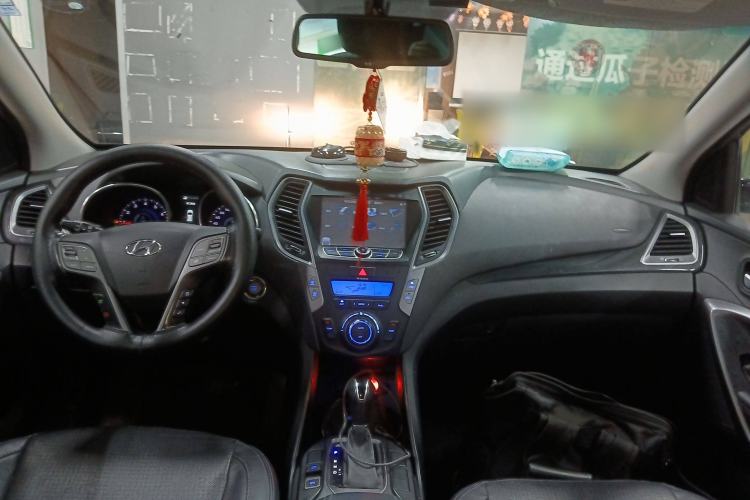 Used Hyundai Santa Fe 2013 2.4L Automatic Two-Wheel Drive Smart Version
