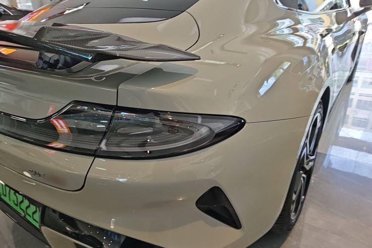 Used  SU7 2024 Four-Wheel-Drive Max Founder's Edition
