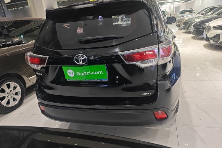 Used Toyota Highlander 2017 2.0T Four-Wheel Drive Luxury Edition 7 Seats