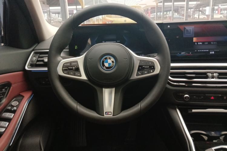 Used BMW i3 2022 eDrive 35 L
