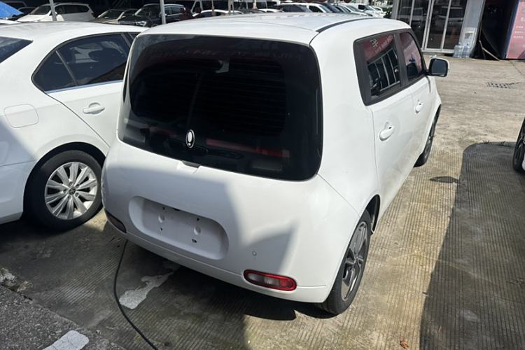 Used ORA White Cat 2022 Upgraded Model 305km Range Luxury Version Lithium-Ion Battery