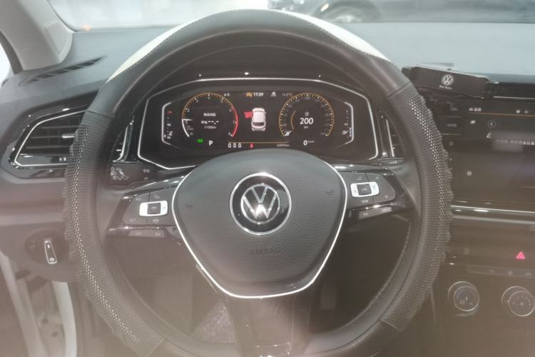 Used Volkswagen T-ROC 2022 280TSI DSG Two-Wheel Drive Comfort PLUS