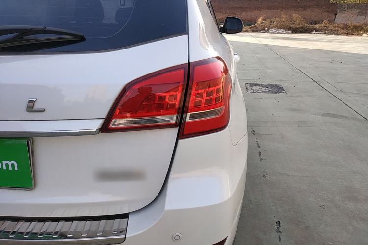 Used Haval H2 2017 Red-Label 1.5T Manual Two-Wheel Drive Comfort Model
