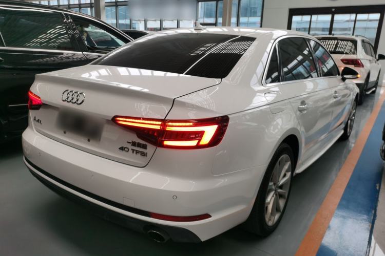 Used Audi A4L 2018 30th Anniversary Edition 40 TFSI Fashion Model