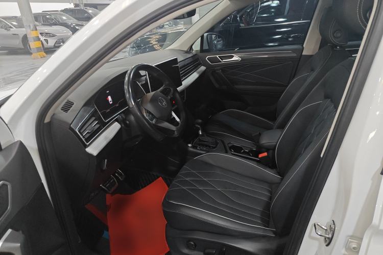 Used Volkswagen Tiguan L 2024 330TSI Automatic Two-Wheel Drive R-Line Enhanced Edition