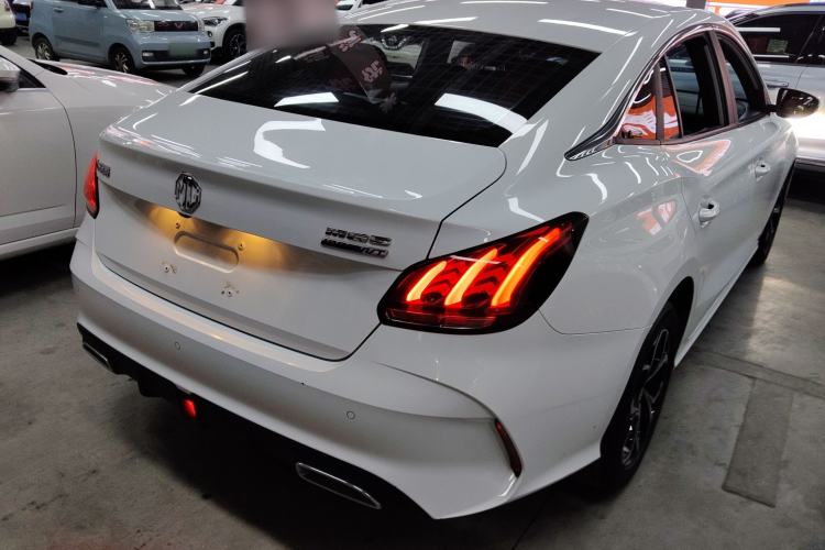 Used MG 5 2022 180 DVVT Manual Youth Luxury Edition